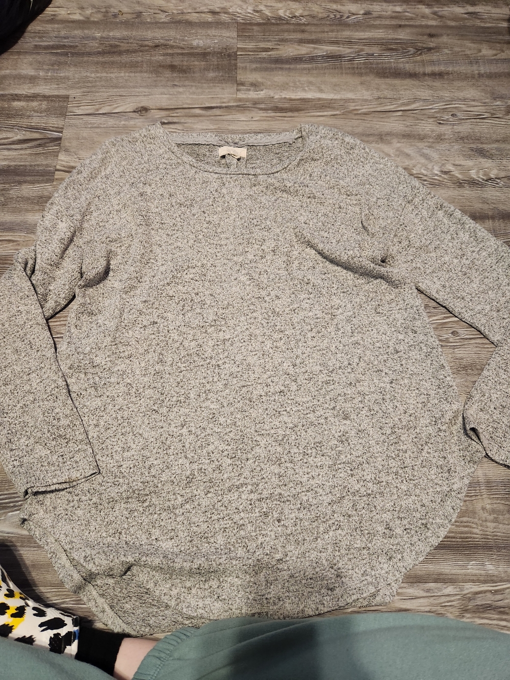 Cupio Heather Gray Crewneck Sweater